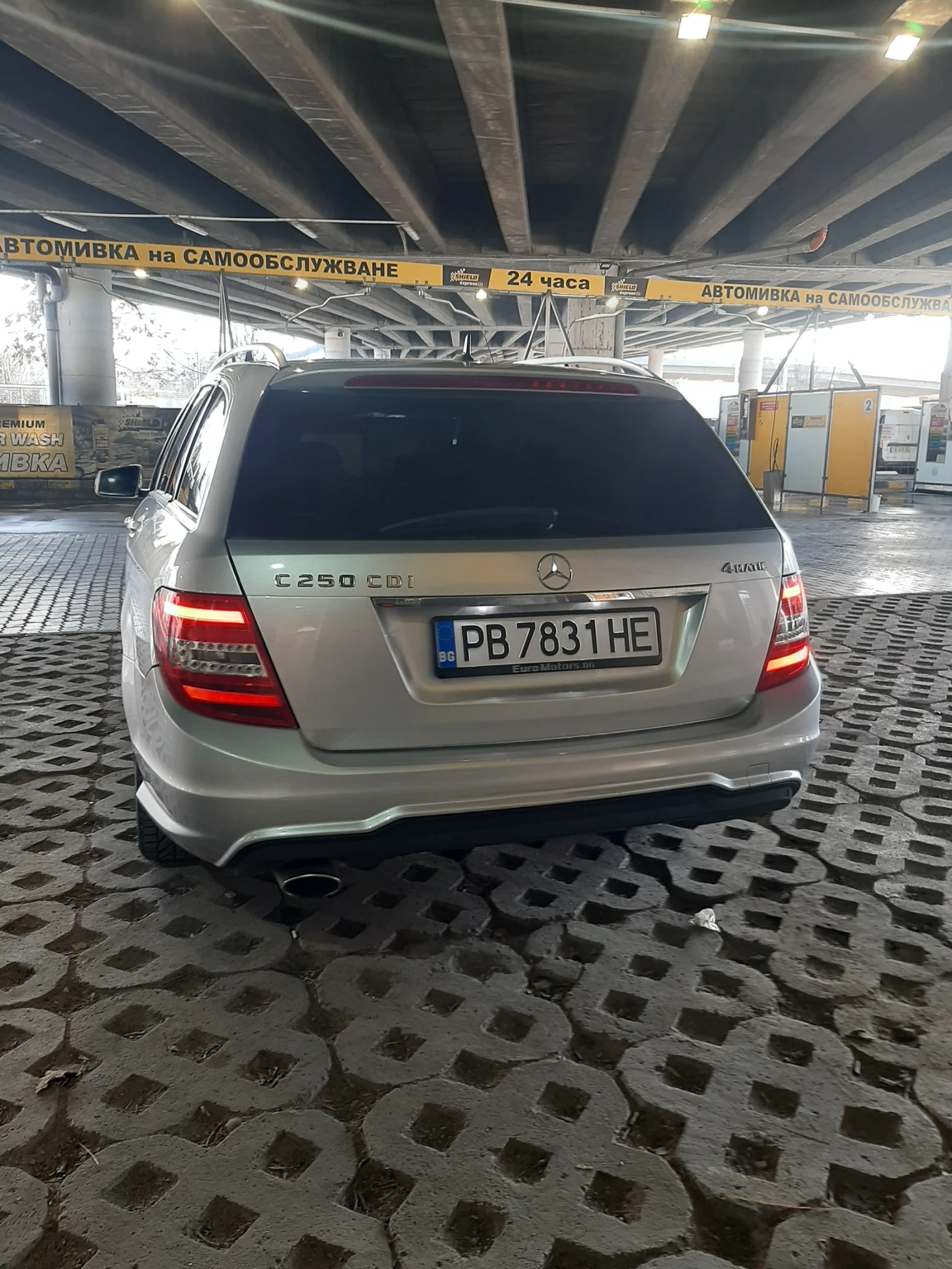 Mercedes-Benz C 250 4matic , снимка 7 - Автомобили и джипове - 53989514