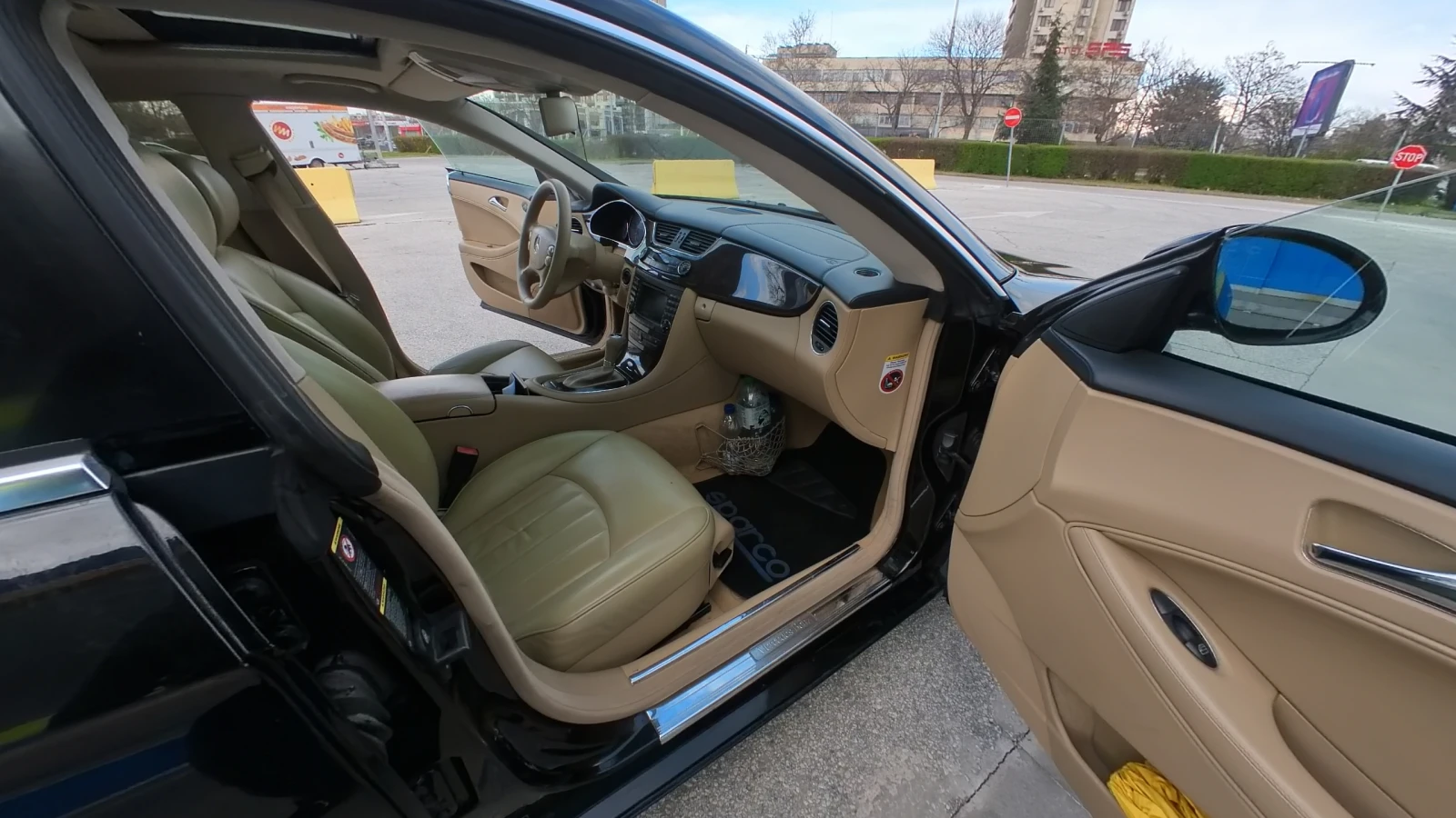 Mercedes-Benz CLS 320 AMG, снимка 8 - Автомобили и джипове - 54011074