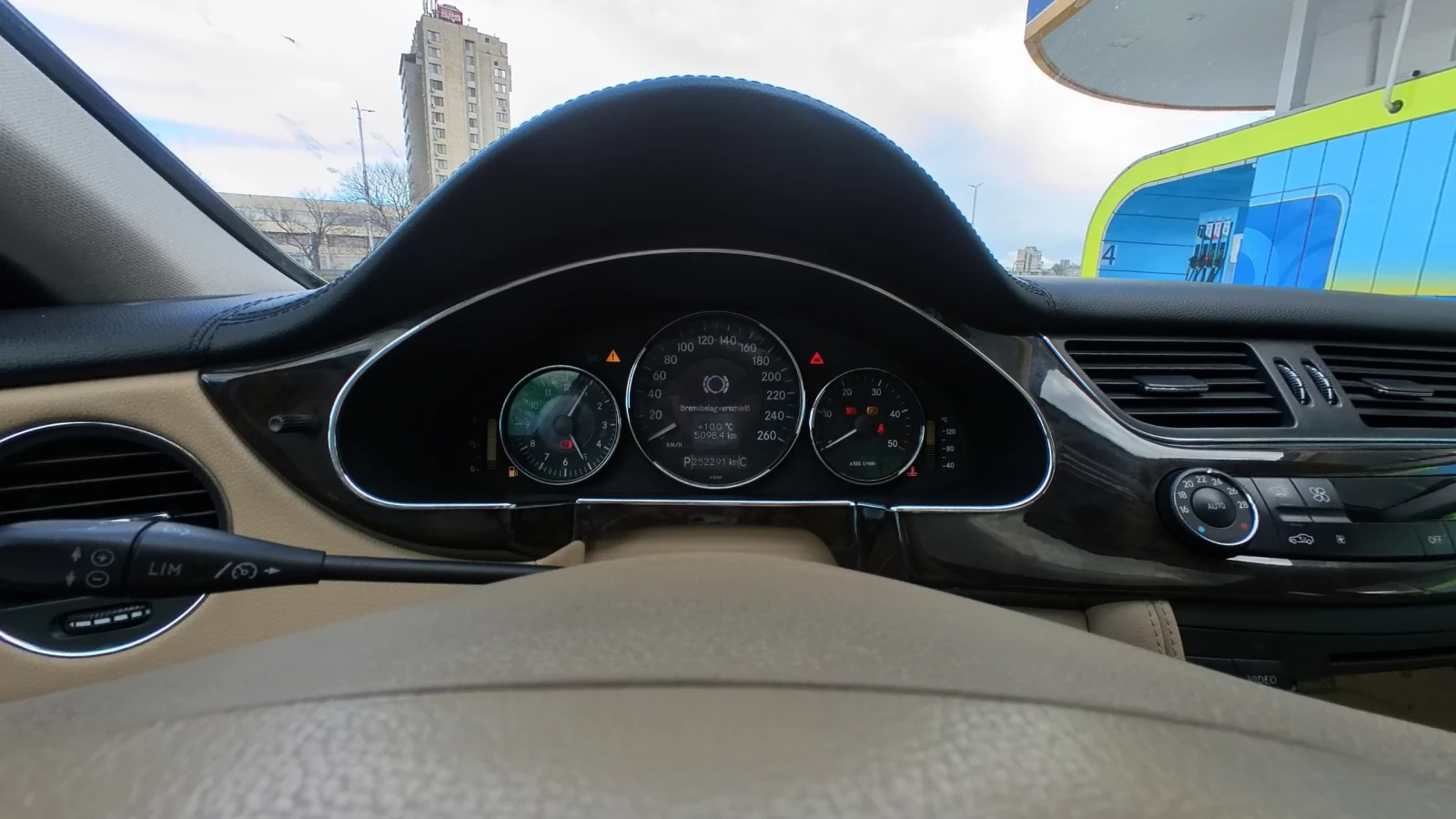 Mercedes-Benz CLS 320 AMG, снимка 9 - Автомобили и джипове - 54011074