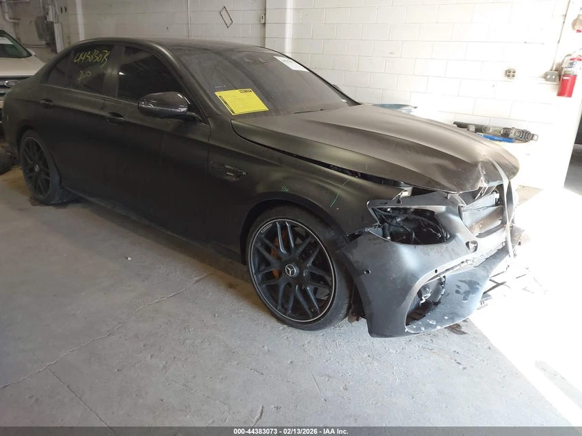 Mercedes-Benz E 63 AMG 4L V8   N All Wheel Drive | Mobile.bg � ����������� 1