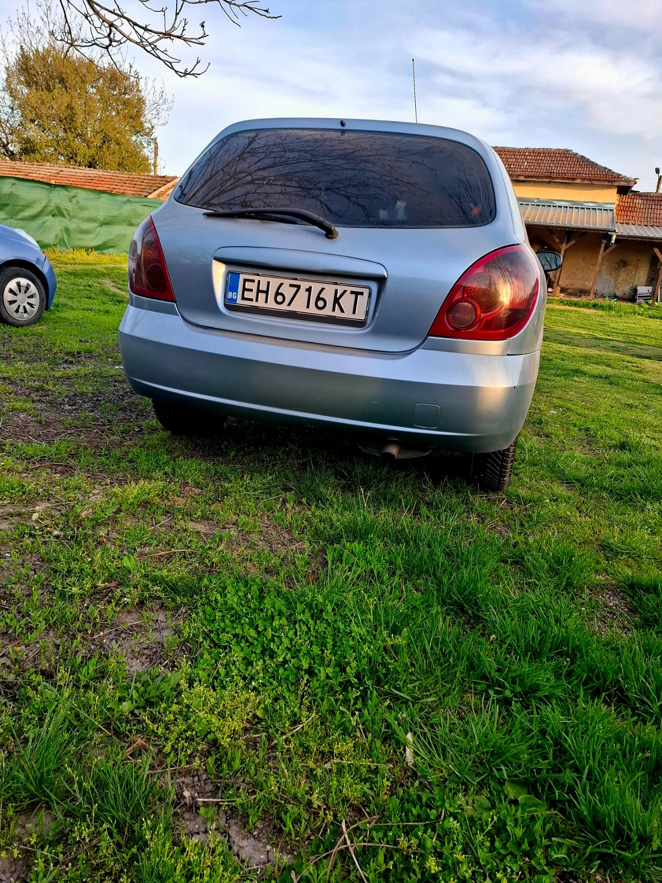 Nissan Almera, снимка 6 - Автомобили и джипове - 54221134