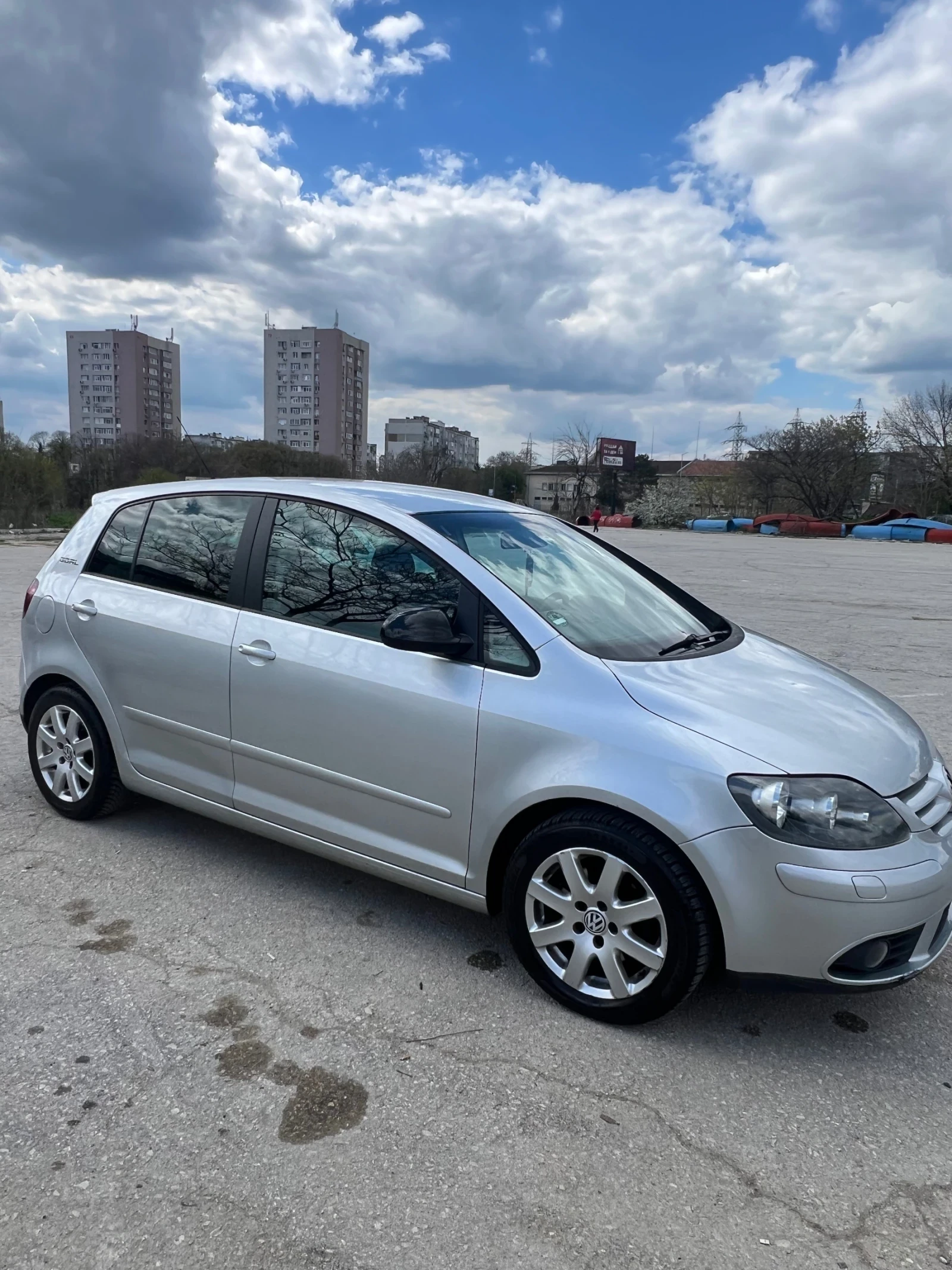 VW Golf Plus, снимка 2 - Автомобили и джипове - 54244616