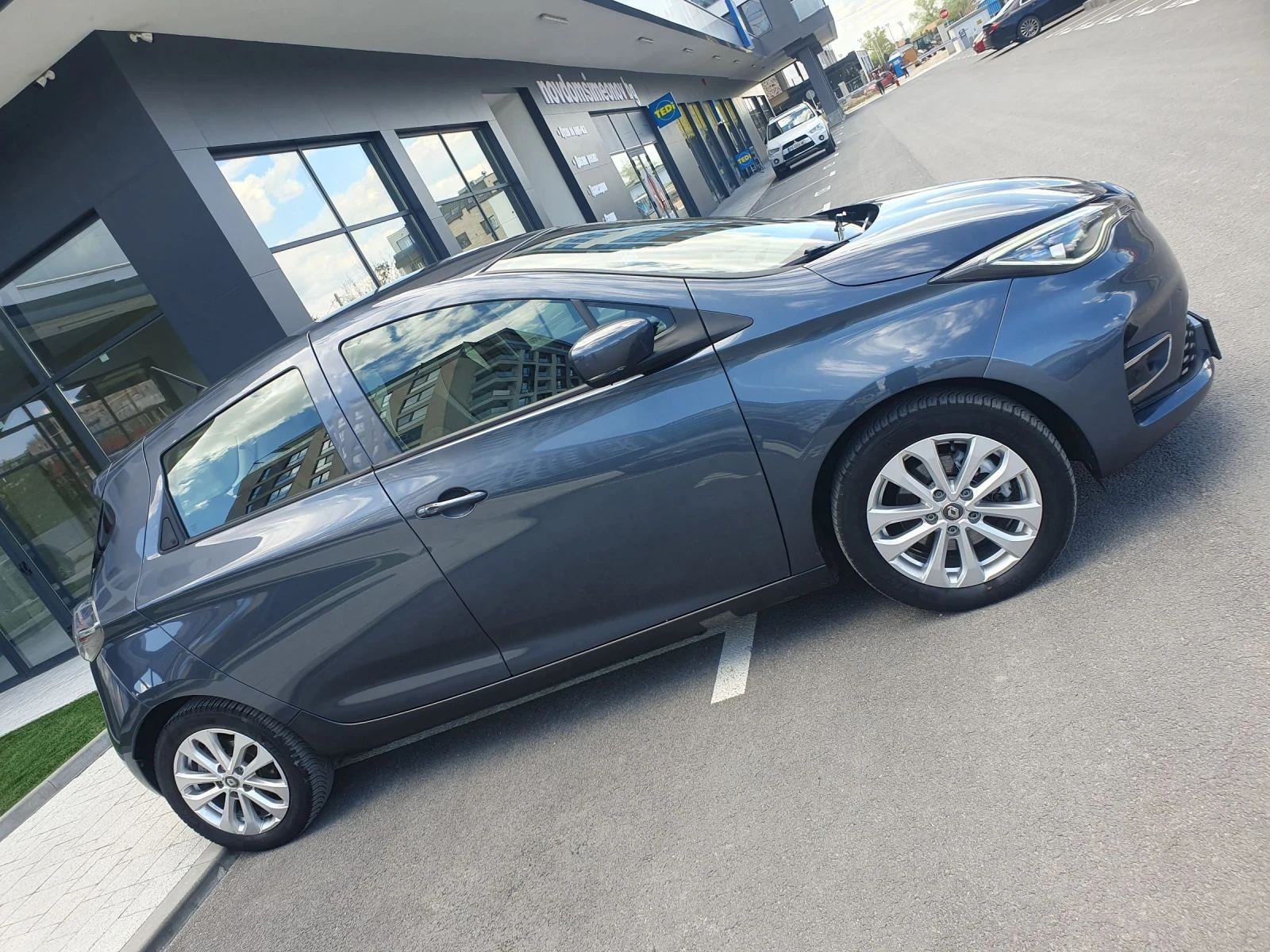 Renault Zoe 52kwh  FULL  KAMERA PODGREV  SEDALKI VOLAN | Mobile.bg � ����������� 16