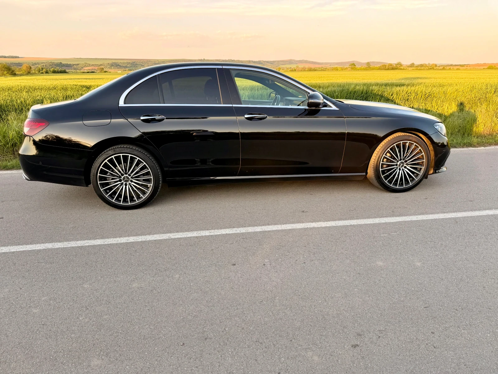Mercedes-Benz E 220 4matic 360 камера, снимка 5 - Автомобили и джипове - 54476735