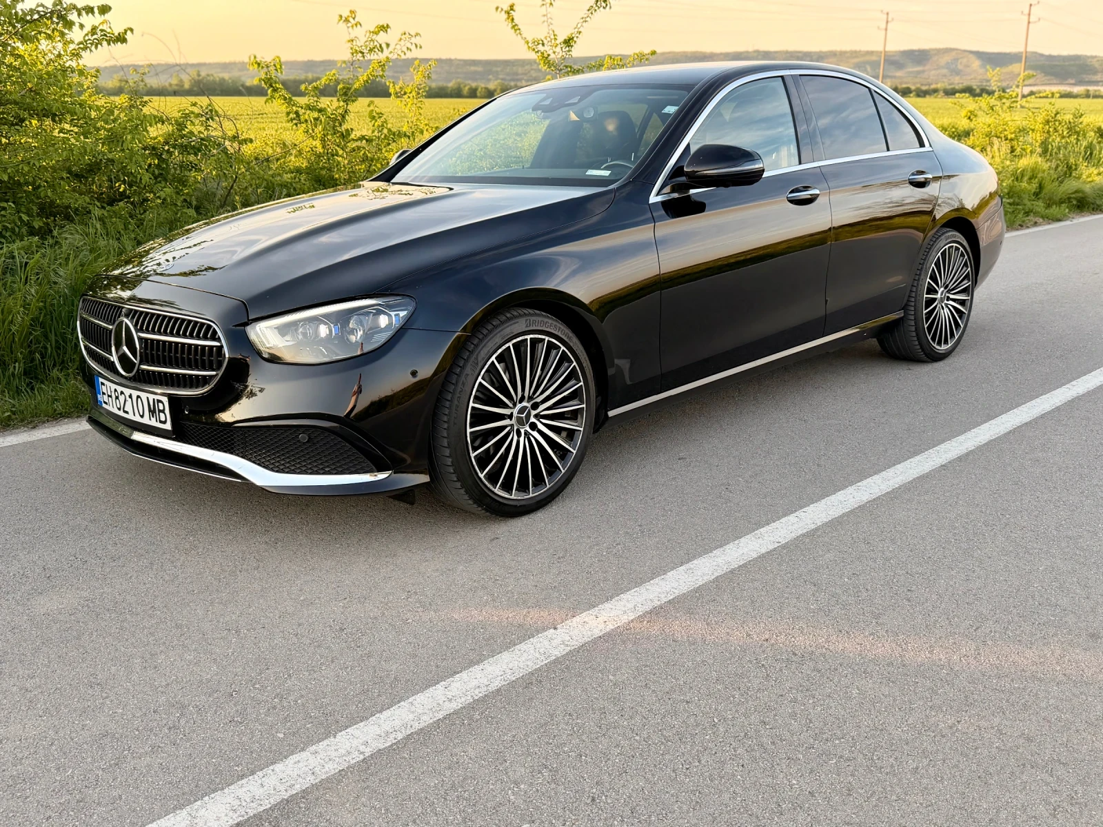 Mercedes-Benz E 220 4matic 360 камера, снимка 2 - Автомобили и джипове - 54476735