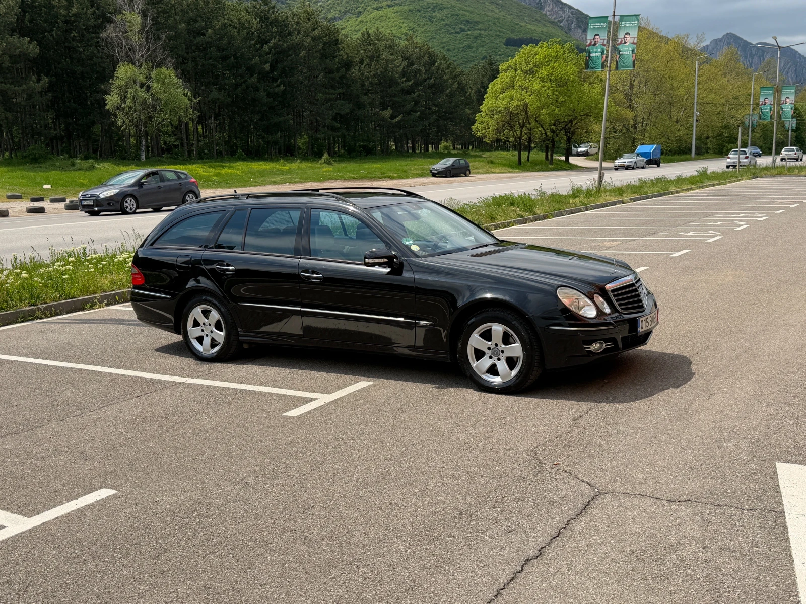 Mercedes-Benz E 350 Швейцария, снимка 3 - Автомобили и джипове - 54731051