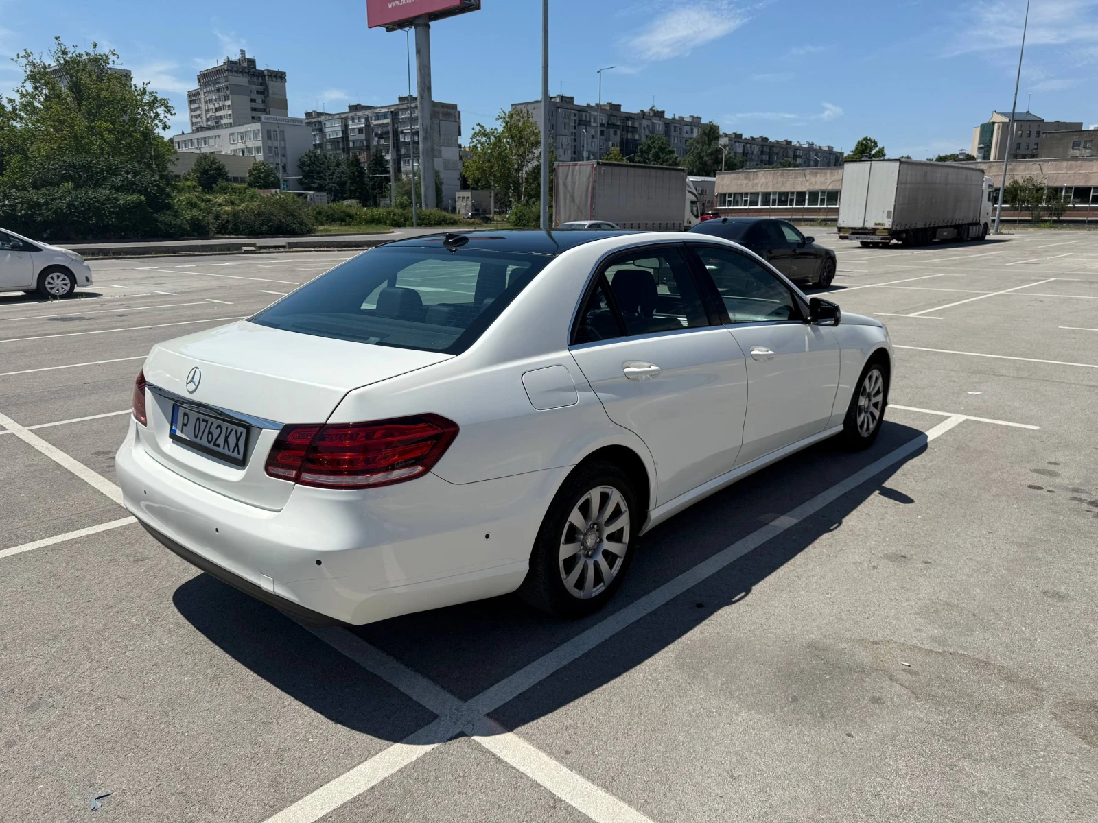 Mercedes-Benz E 200 2.0 CDI, снимка 6 - Автомобили и джипове - 55213193