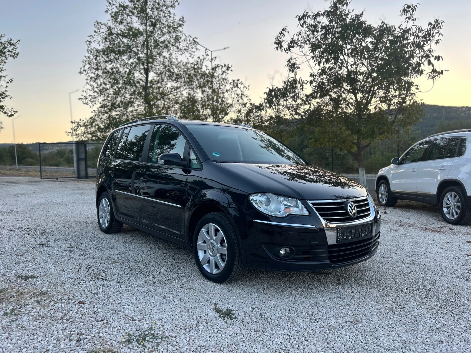 VW Touran 2.0TDI Highline DSG 7������ | Mobile.bg � ����������� 3