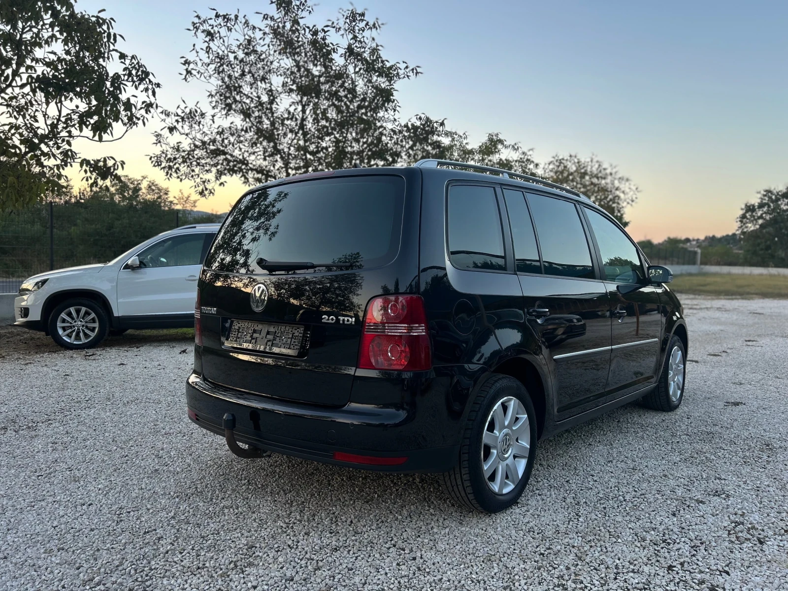 VW Touran 2.0TDI Highline DSG 7������ | Mobile.bg � ����������� 4