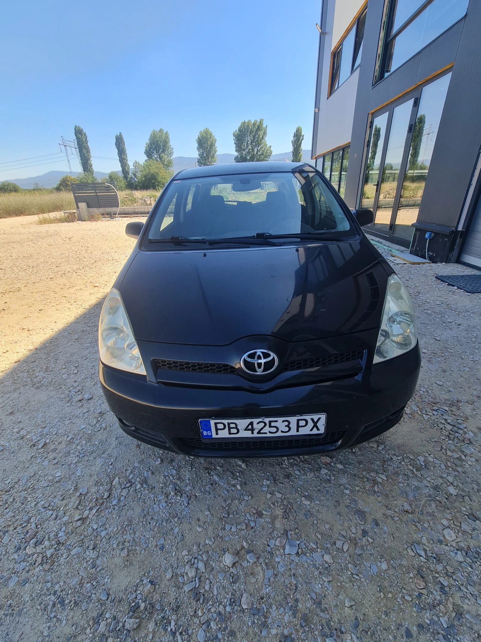 Toyota Corolla verso Ван
