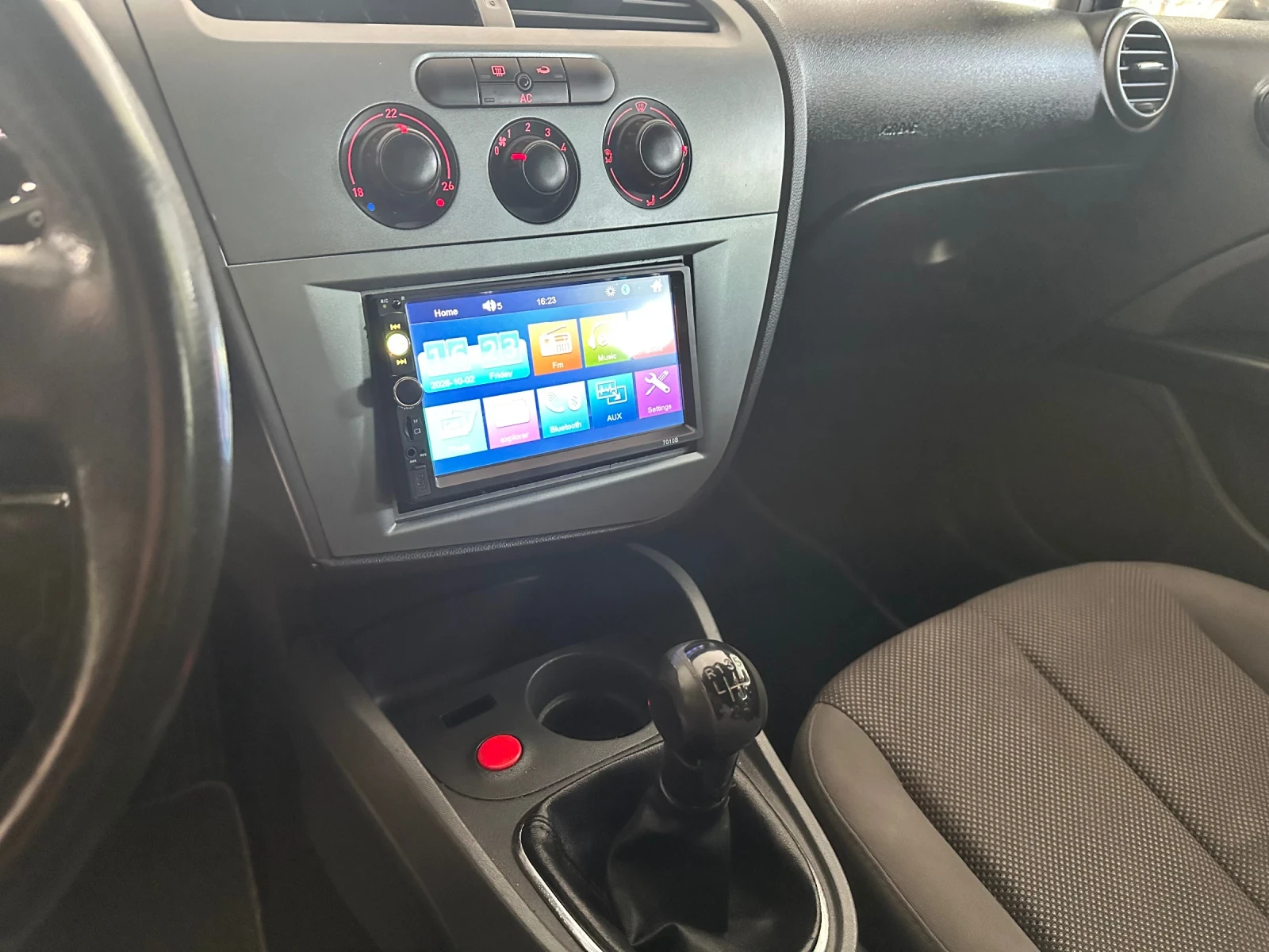 Seat Leon 1.6 MPi Italy Alcantar, снимка 7 - Автомобили и джипове - 56329688