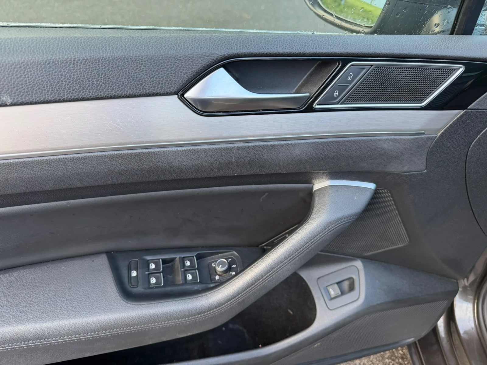 VW Passat Highline 190h.p Full Led, снимка 12 - Автомобили и джипове - 56333977