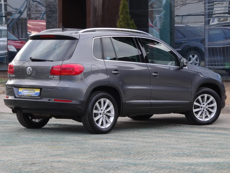 VW Tiguan 2.0-TDI / 4-MOTION / Auto-DSG / NAVI / EURO-5B /, снимка 5 - Автомобили и джипове - 39243990