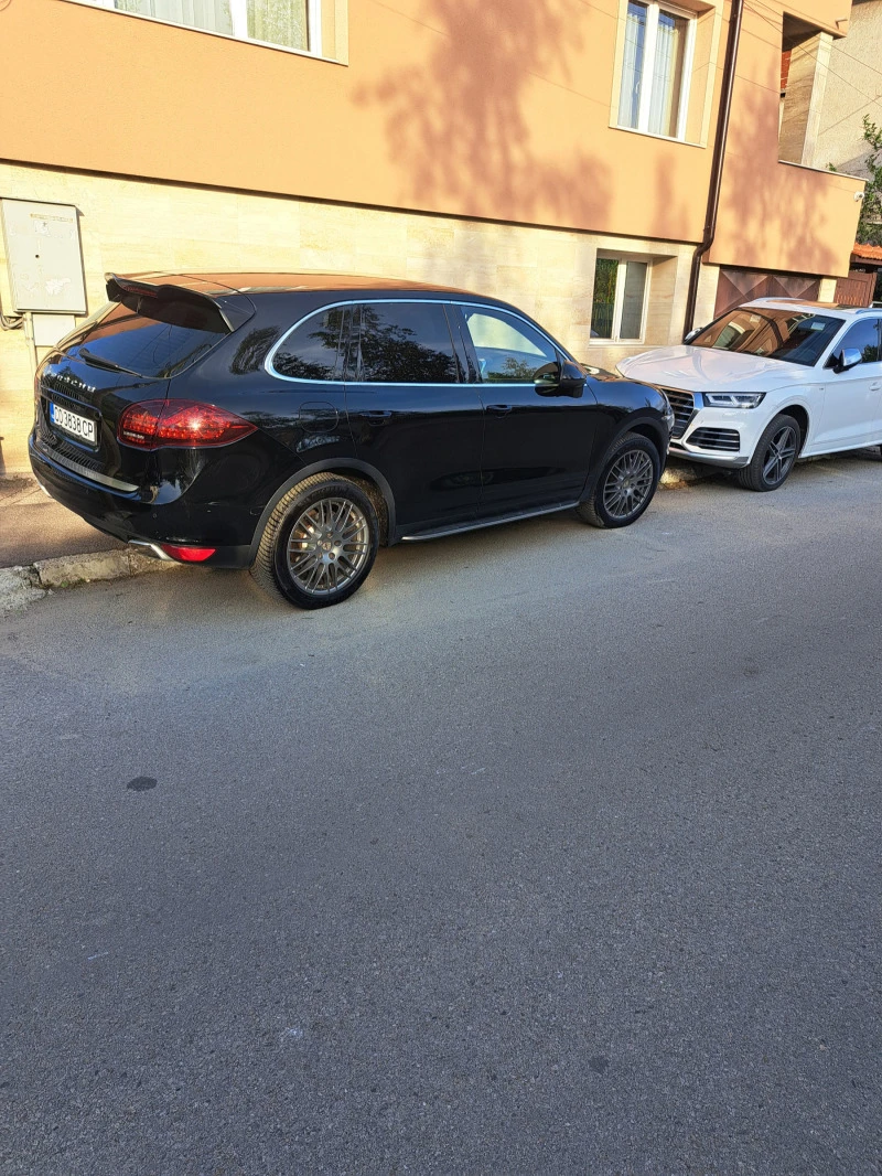 Porsche Cayenne 3.0, снимка 3 - Автомобили и джипове - 47500419