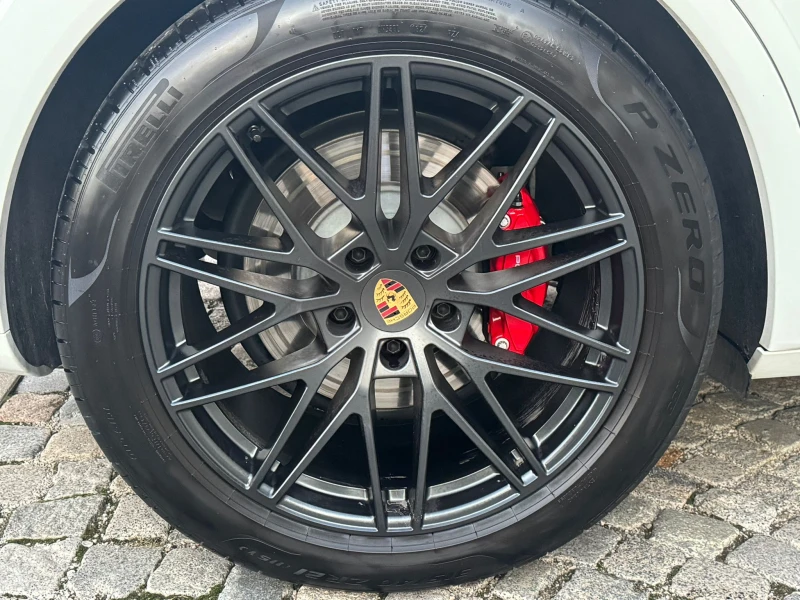 Porsche Cayenne GTS/PANO/360/TV/HD MATRIX/Пълна гаранция!, снимка 17 - Автомобили и джипове - 52005398
