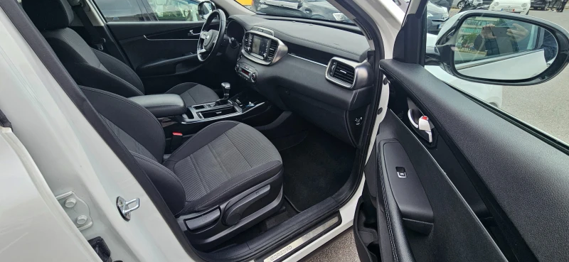 Kia Sorento 2.2 CRDi AWD Feel Rebel AT8, снимка 6 - Автомобили и джипове - 52098285