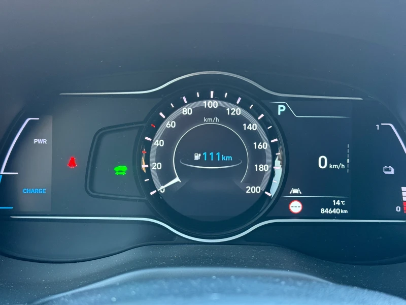 Hyundai Kona Premium 64kwh SOH 100%, снимка 10 - Автомобили и джипове - 52134210