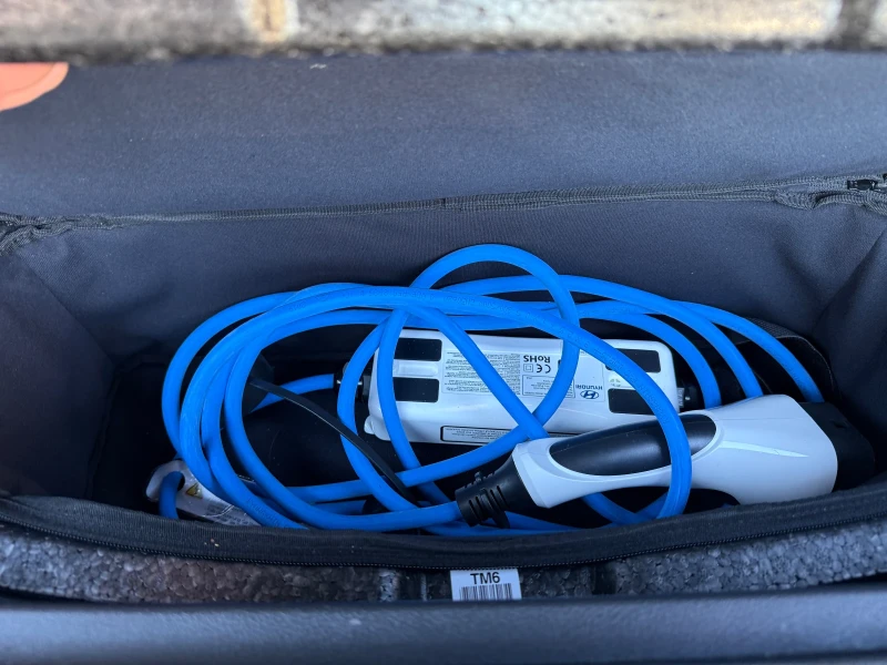 Hyundai Kona Premium 64kwh SOH 100%, снимка 8 - Автомобили и джипове - 52134210