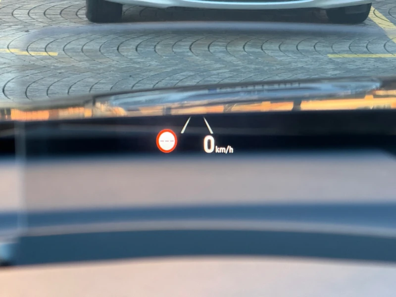 Hyundai Kona Premium 64kwh SOH 100%, снимка 13 - Автомобили и джипове - 52134210