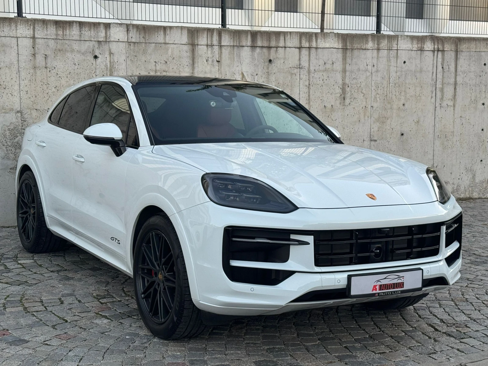 Porsche Cayenne GTS/PANO/360/TV/HD MATRIX/Пълна гаранция!, снимка 1