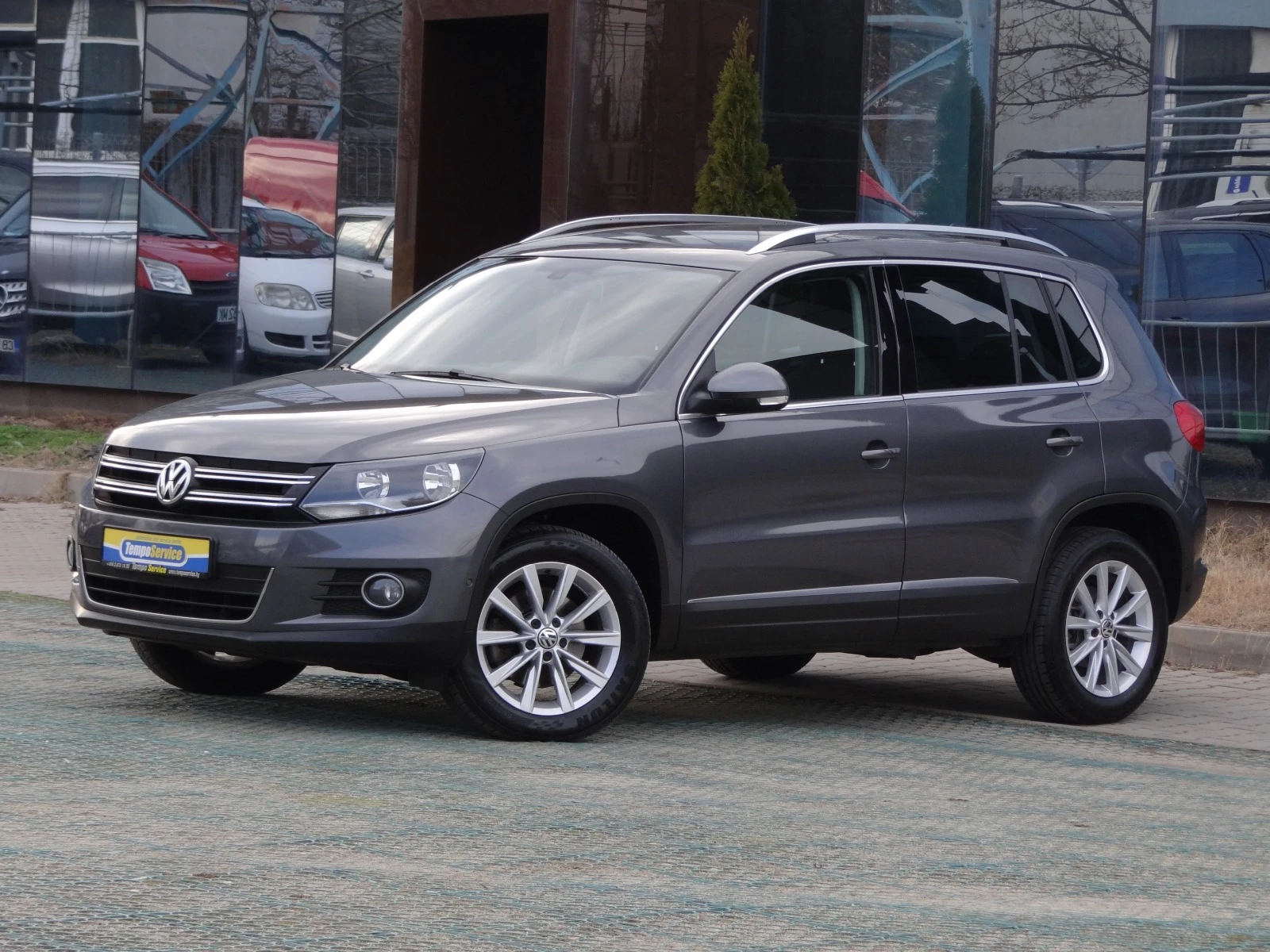 VW Tiguan 2.0-TDI / 4-MOTION / Auto-DSG / NAVI / EURO-5B / - изображение 2