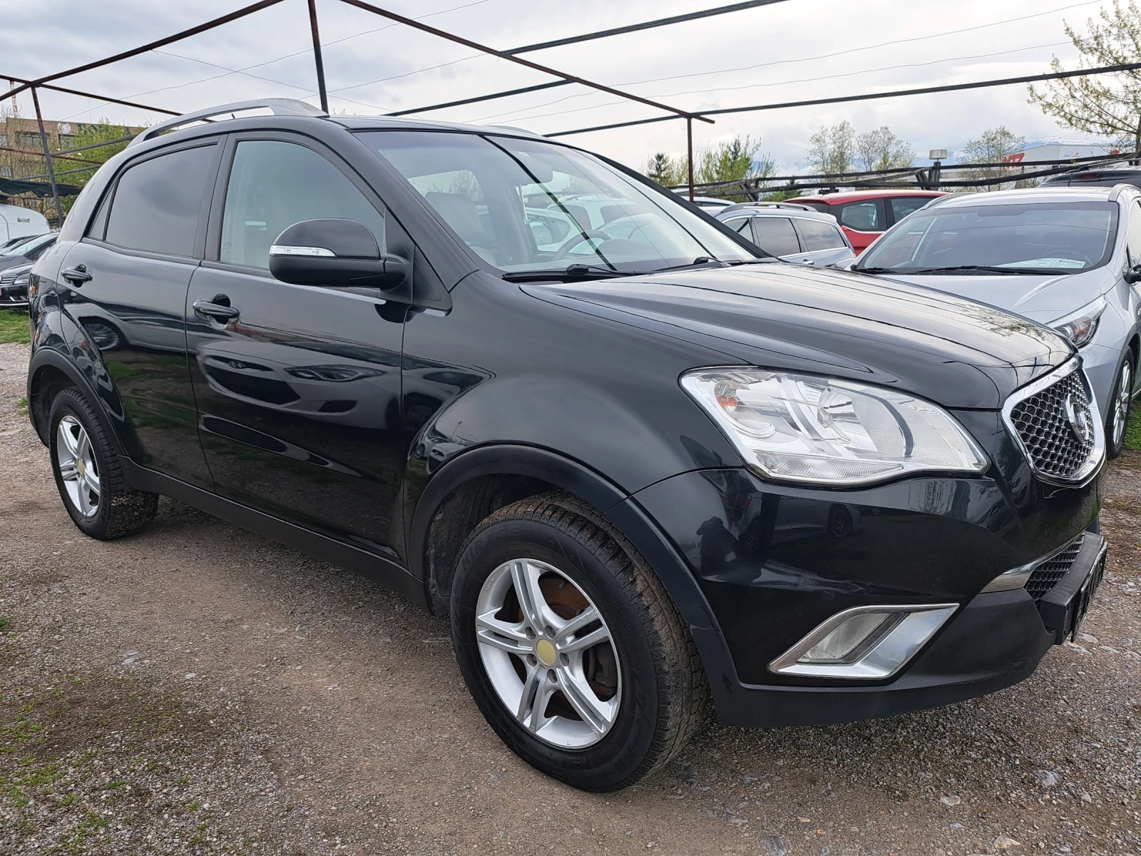SsangYong Korando 2.0 e-XDi 175p.s AWD MT 185х.км.Е5B - изображение 3