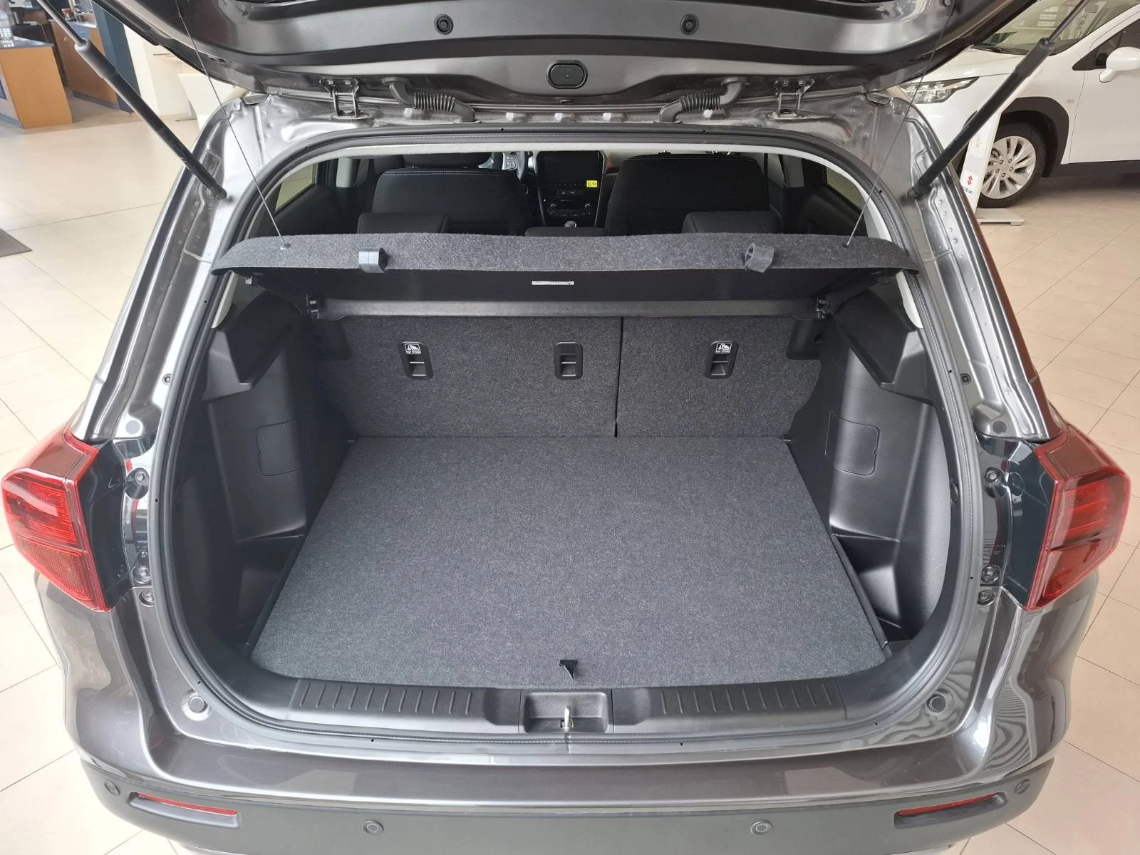 Suzuki Vitara 1.5 FULL HYBRID 2WD GL+ AUTO - изображение 9