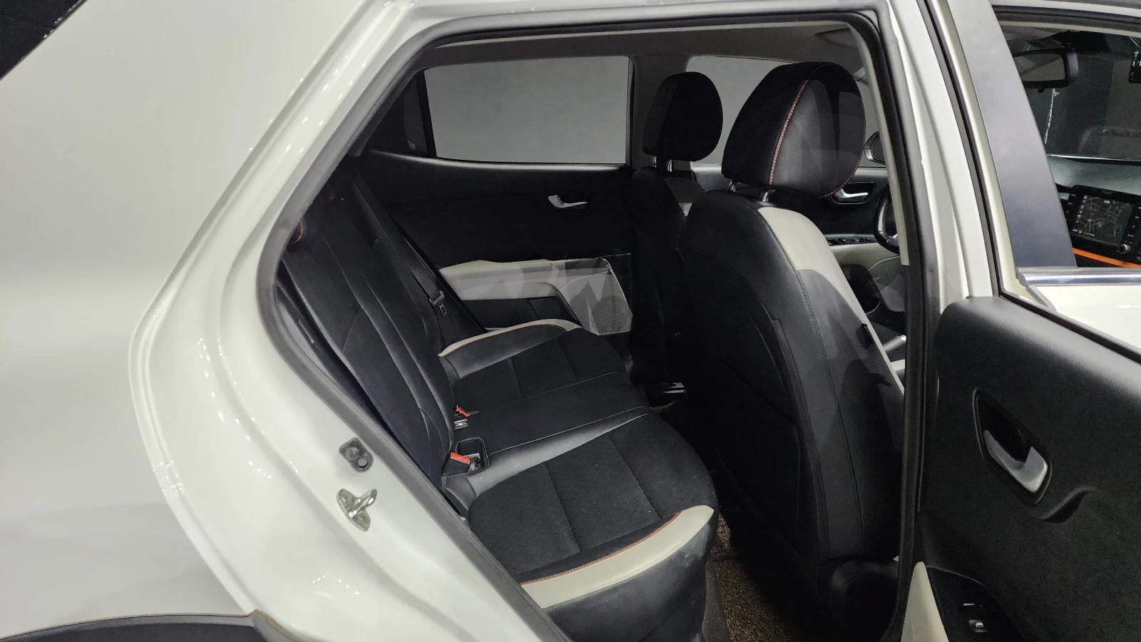 Kia Stonic 1.6CRDI | Mobile.bg � ����������� 11