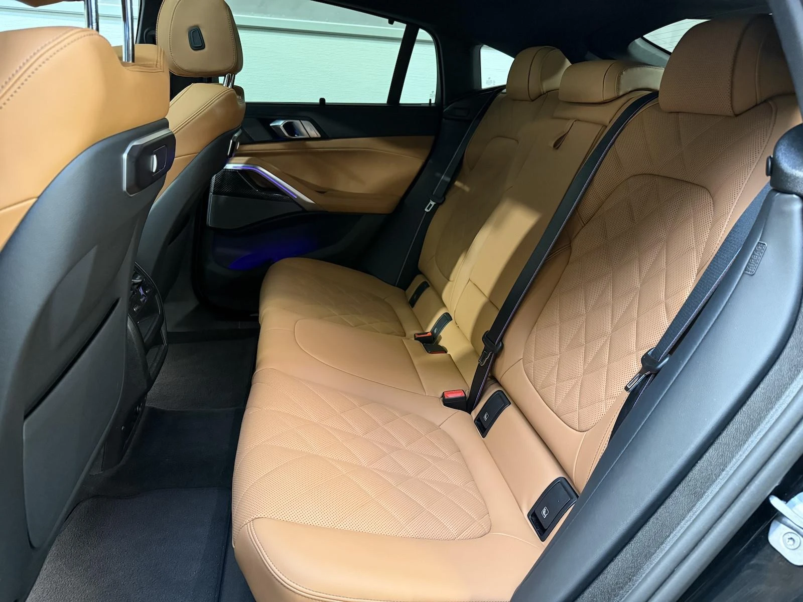 BMW X6 30d/xDrive/M-SPORT/CARBON/H&K/HEAD UP/PANO/ - изображение 10