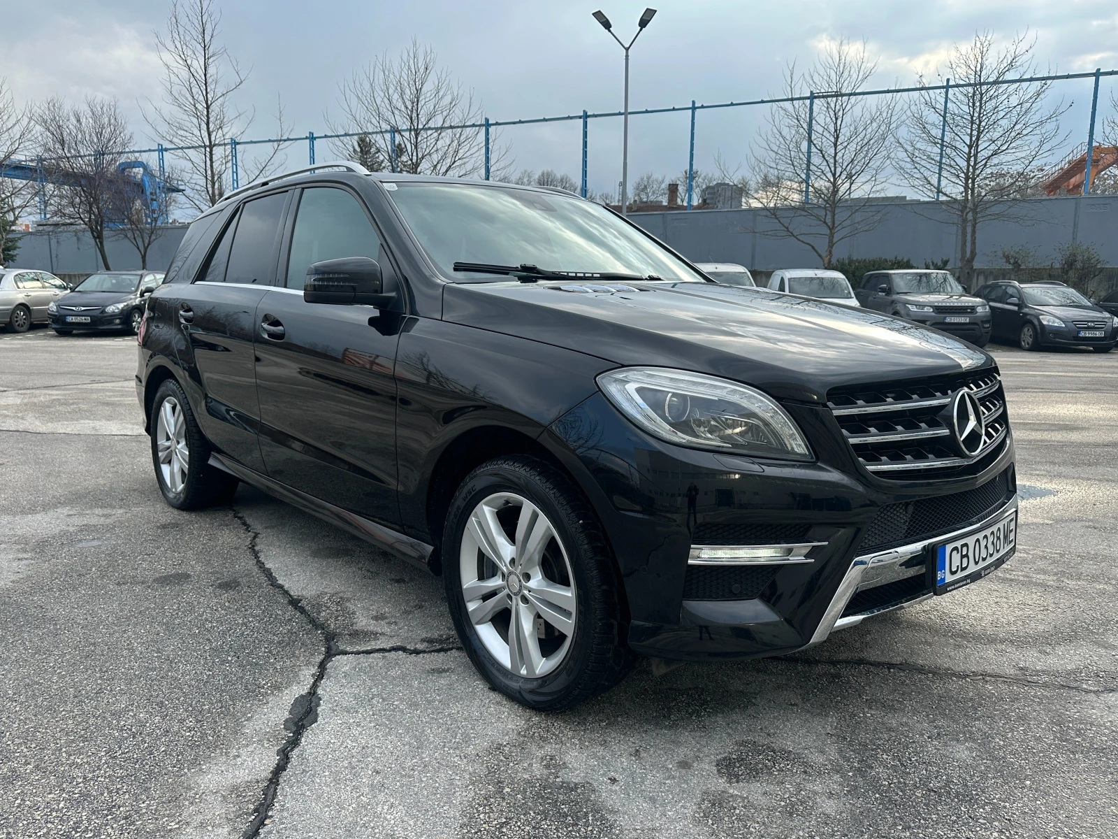 Mercedes-Benz ML 350 Bluetec 4 Matic, снимка 6 - Автомобили и джипове - 53746671