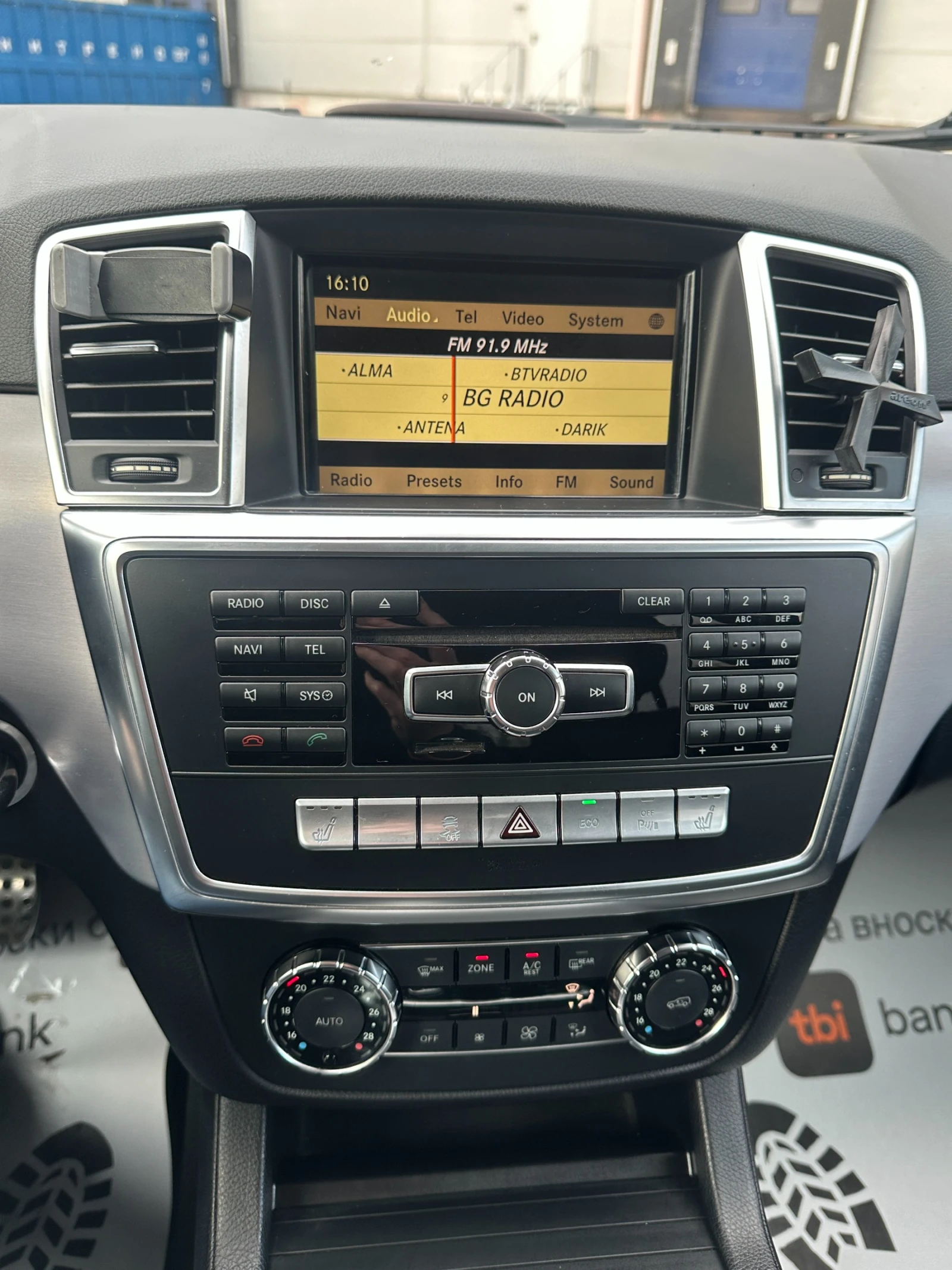 Mercedes-Benz ML 350 Bluetec 4 Matic, снимка 13 - Автомобили и джипове - 53746671