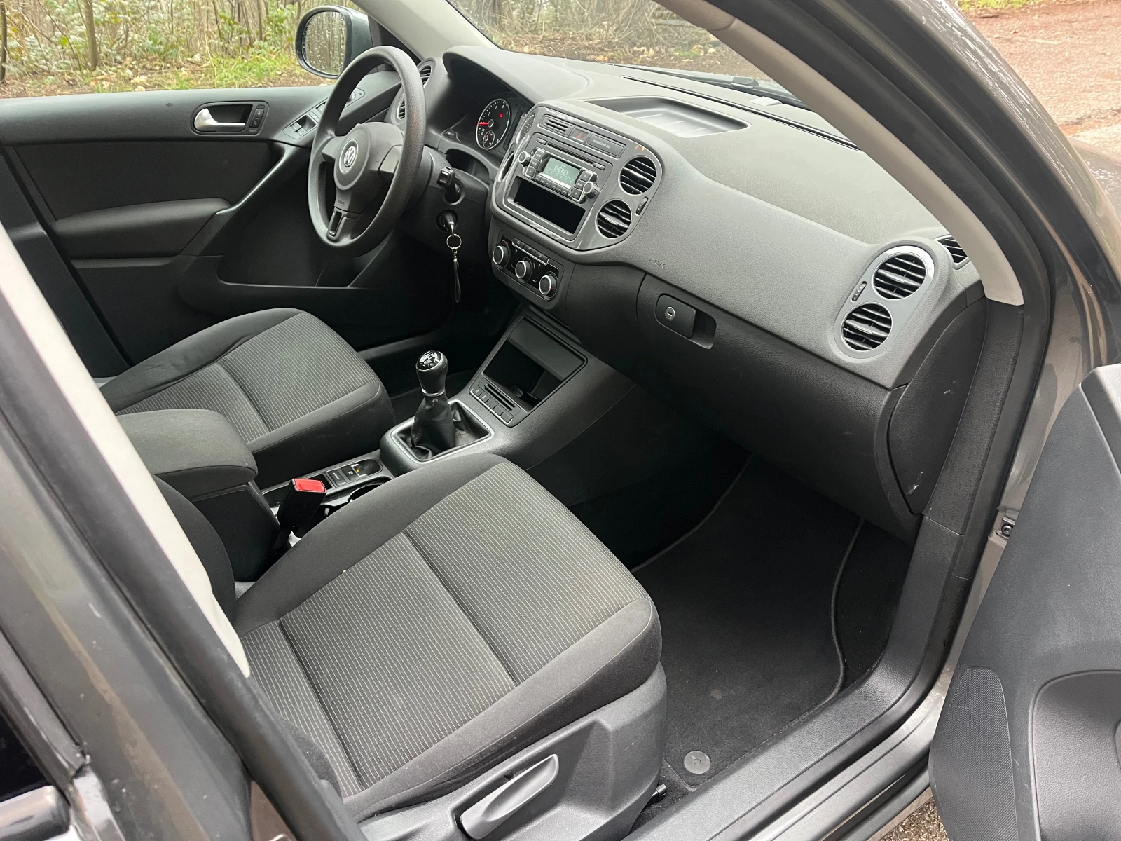 VW Tiguan ПАНОРАМА FACE 6 скорости 1.4 БЕНЗИН 160кс, снимка 9 - Автомобили и джипове - 54013533