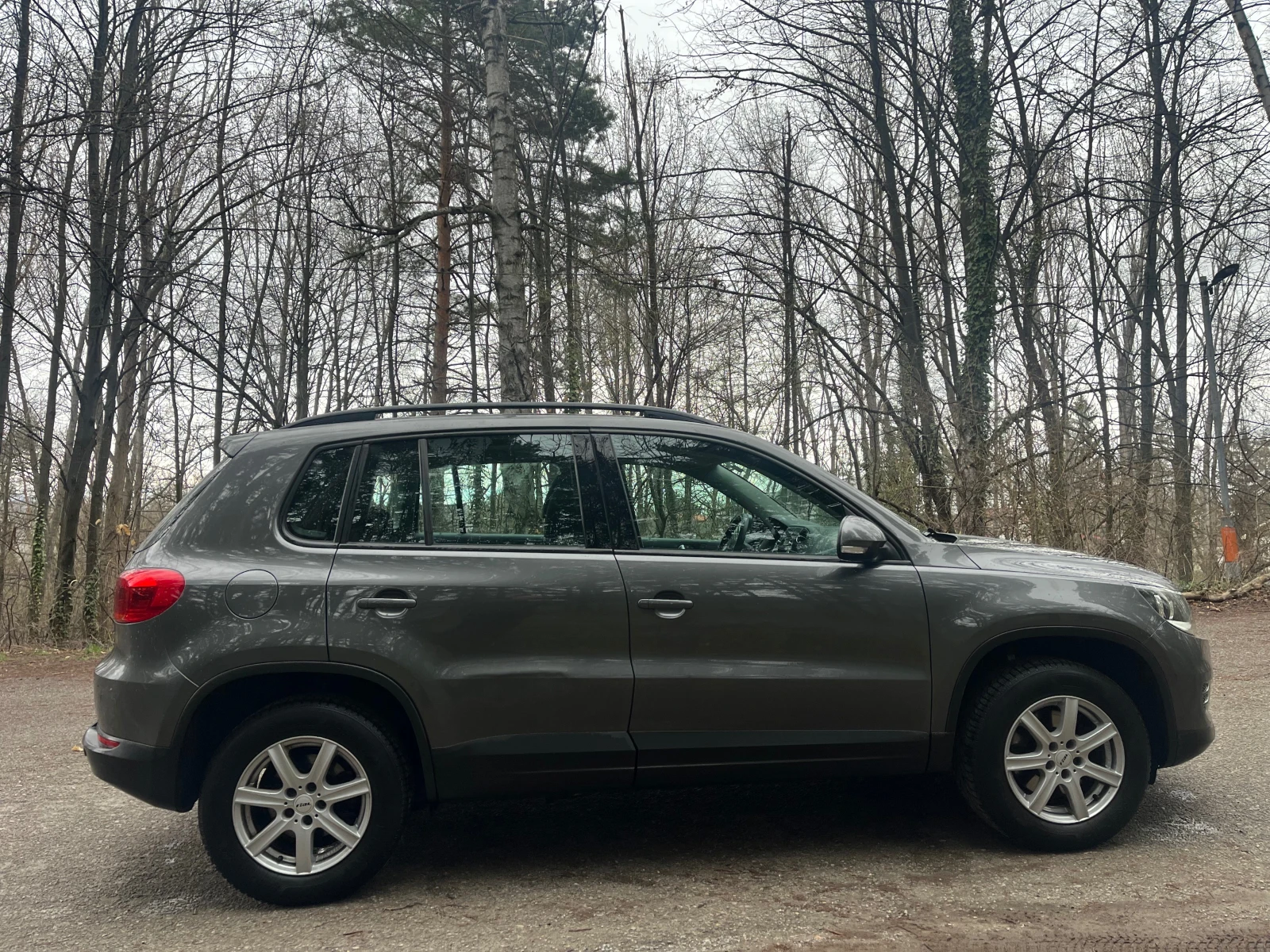 VW Tiguan ПАНОРАМА FACE 6 скорости 1.4 БЕНЗИН 160кс, снимка 8 - Автомобили и джипове - 54013533