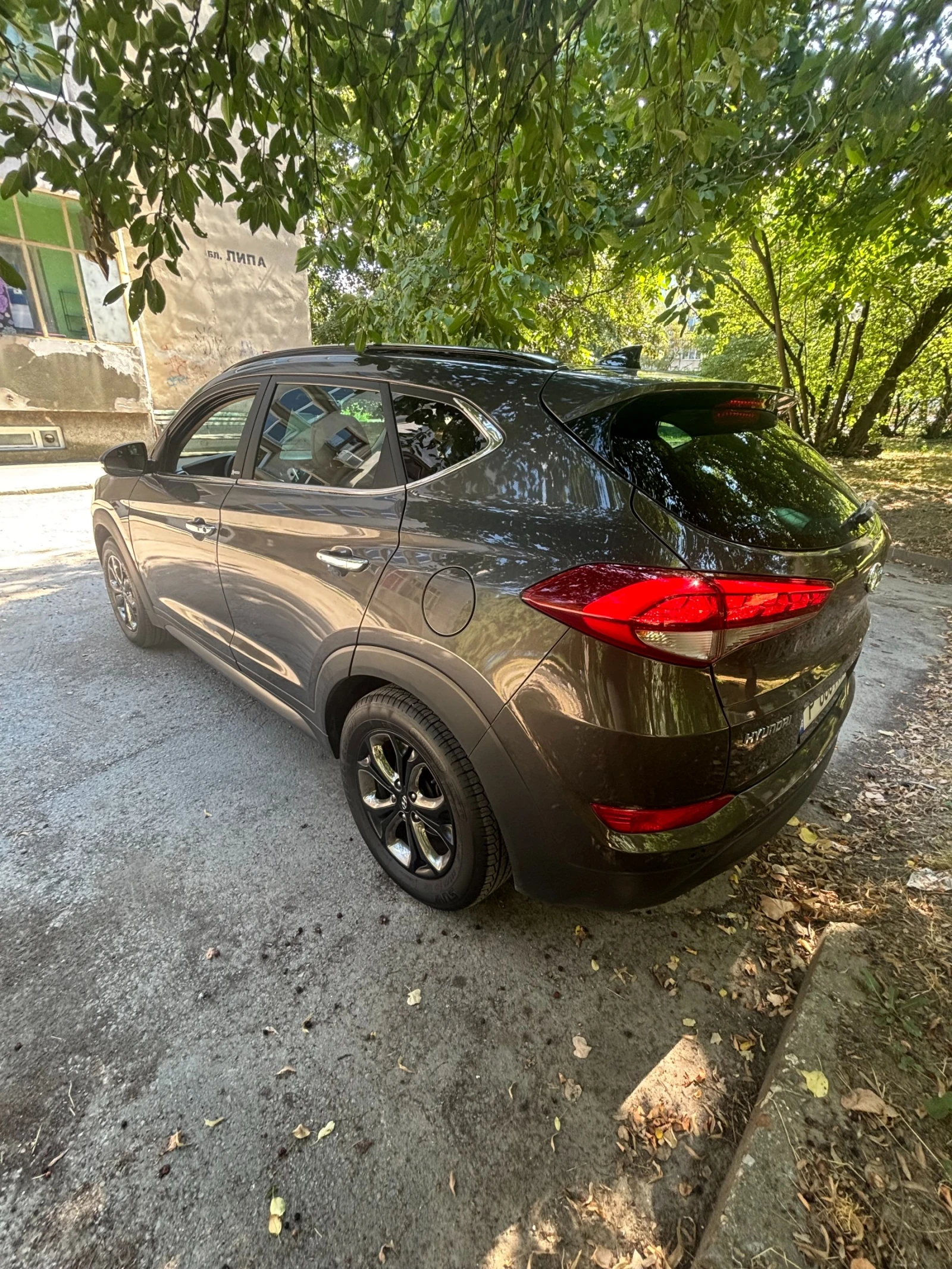 Hyundai Tucson 1.7 CRDI 16V XPossible , снимка 7 - Автомобили и джипове - 55799919