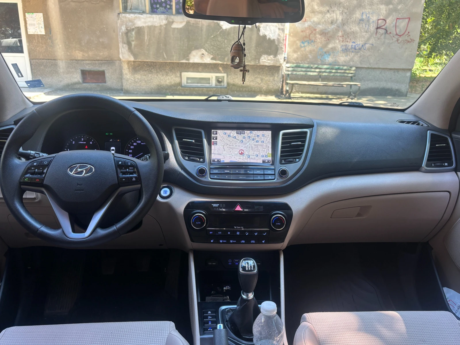 Hyundai Tucson 1.7 CRDI 16V XPossible , снимка 11 - Автомобили и джипове - 55799919