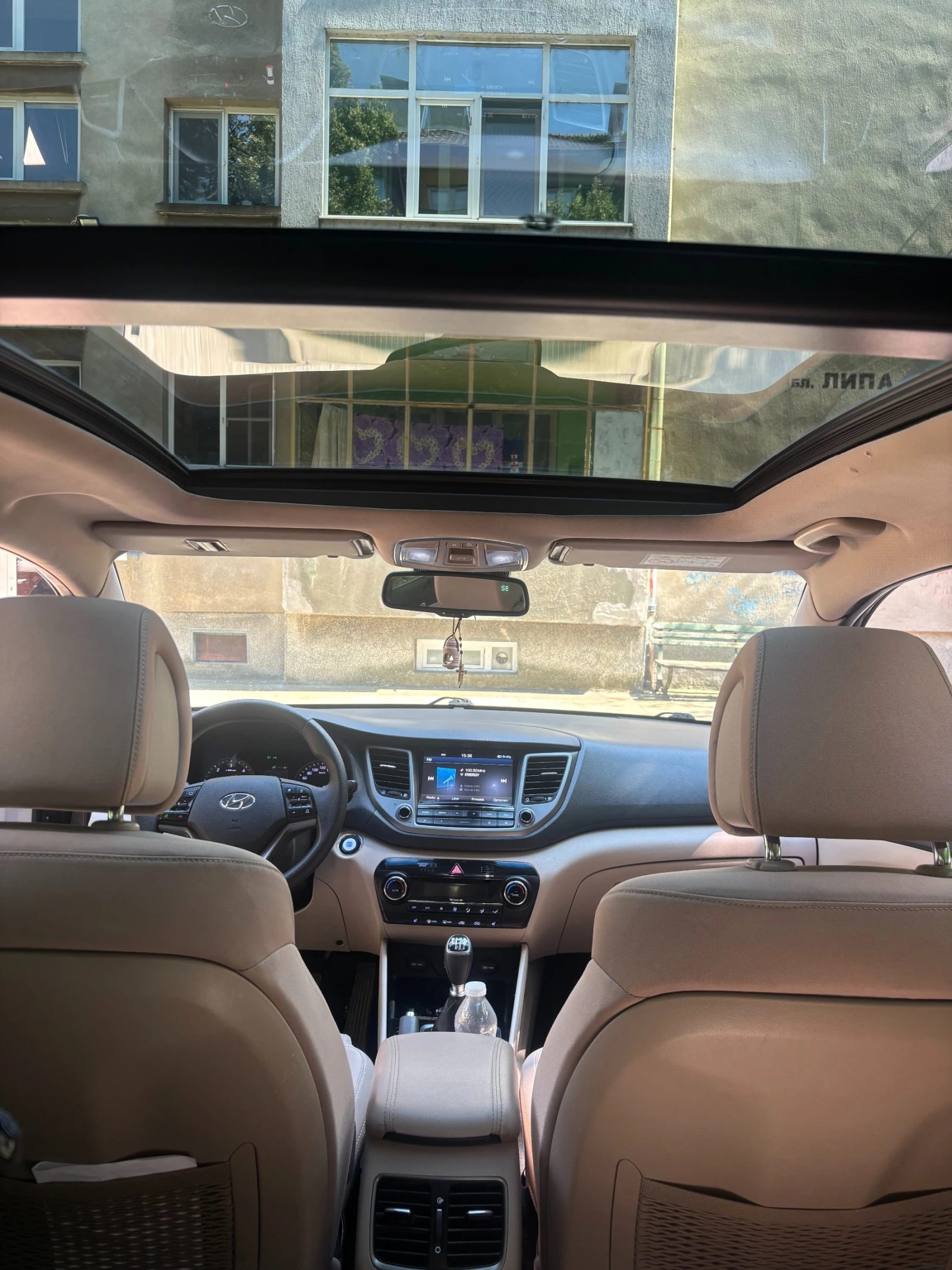 Hyundai Tucson 1.7 CRDI 16V XPossible , снимка 13 - Автомобили и джипове - 55799919