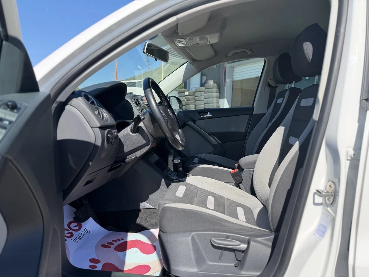 VW Tiguan 2.0TDI DSG NAVI, снимка 9 - Автомобили и джипове - 55981275