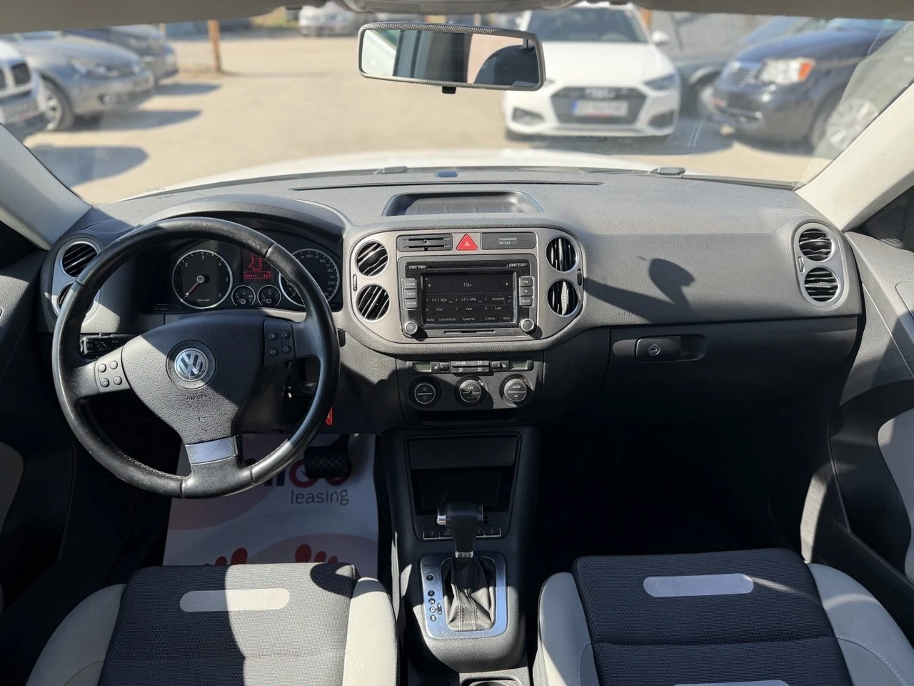 VW Tiguan 2.0TDI DSG NAVI, снимка 13 - Автомобили и джипове - 55981275