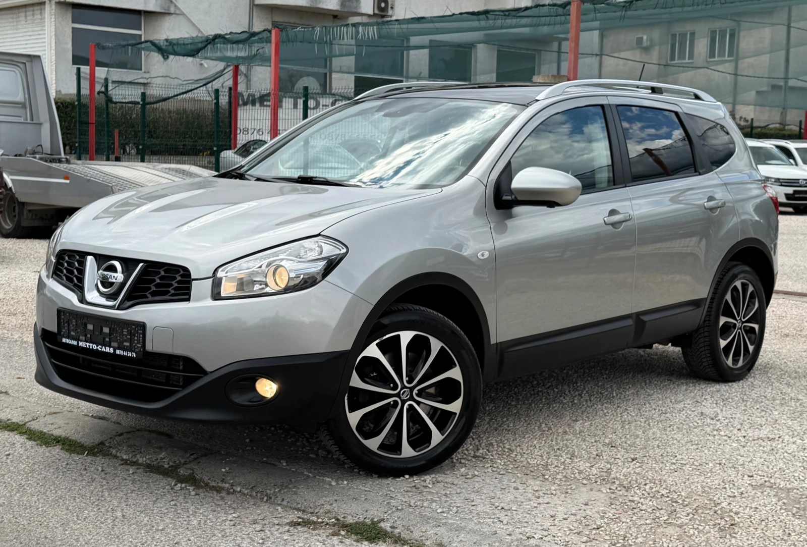 Nissan Qashqai 1.6DCI* 7Местна* 360Камера* Панорама
