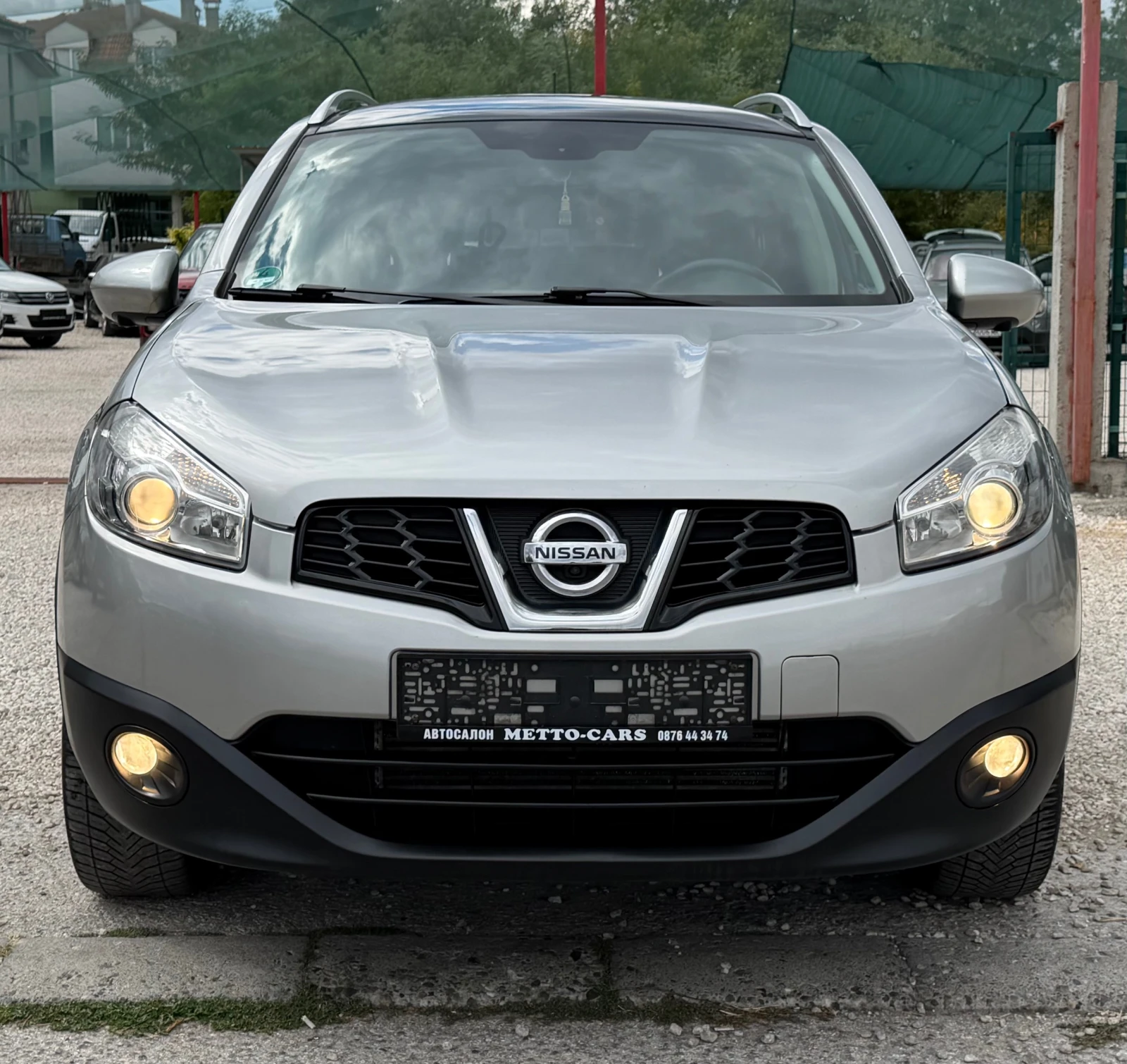 Nissan Qashqai 1.6DCI* 7Местна* 360Камера* Панорама, снимка 17 - Автомобили и джипове - 56200392