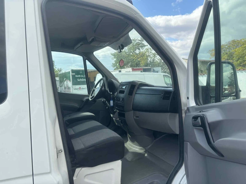 VW Crafter ТРИСТРАНЕН САМОСВАЛ 7 МЕСТА EURO5B ШВЕЙЦАРСКИ, снимка 10 - Бусове и автобуси - 52027435