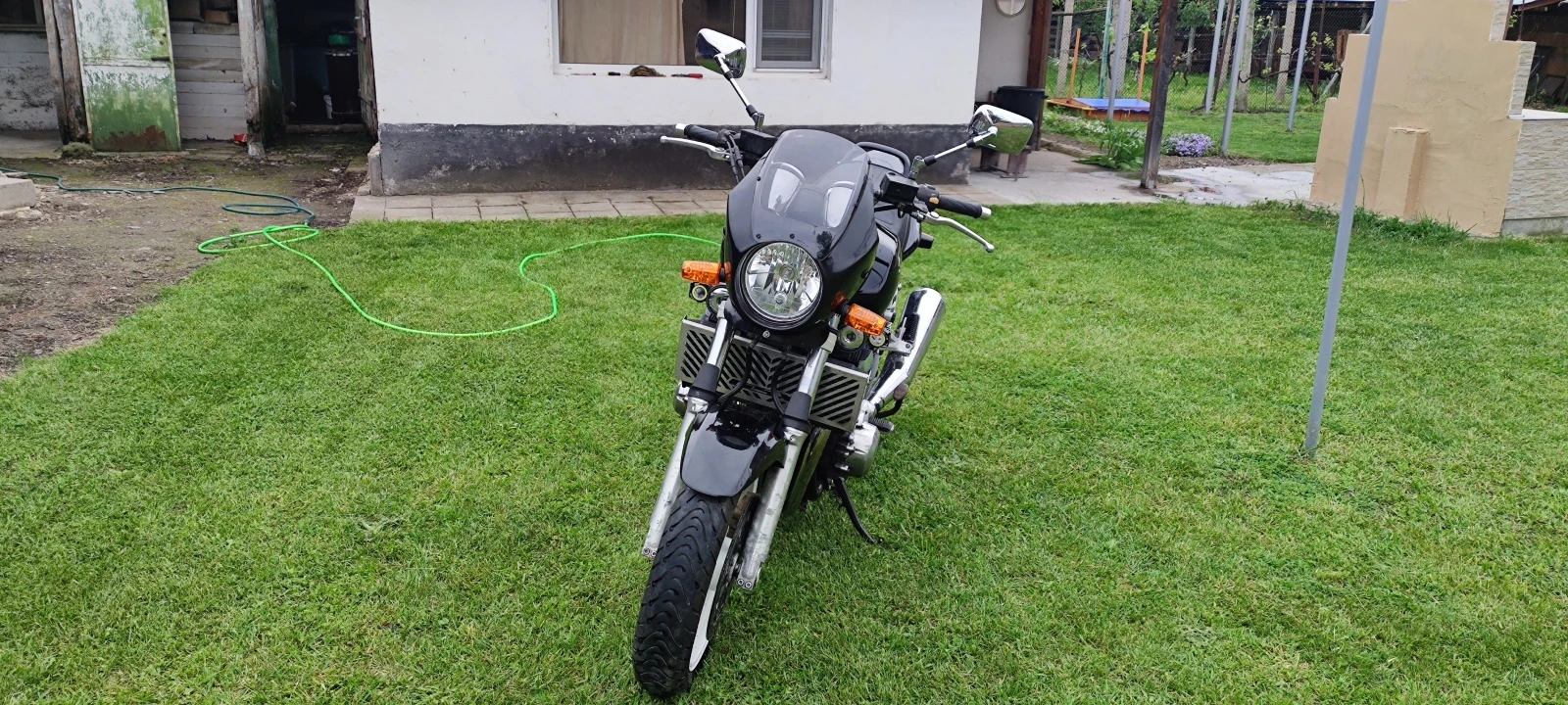 Suzuki Gsx 1400 - изображение 10