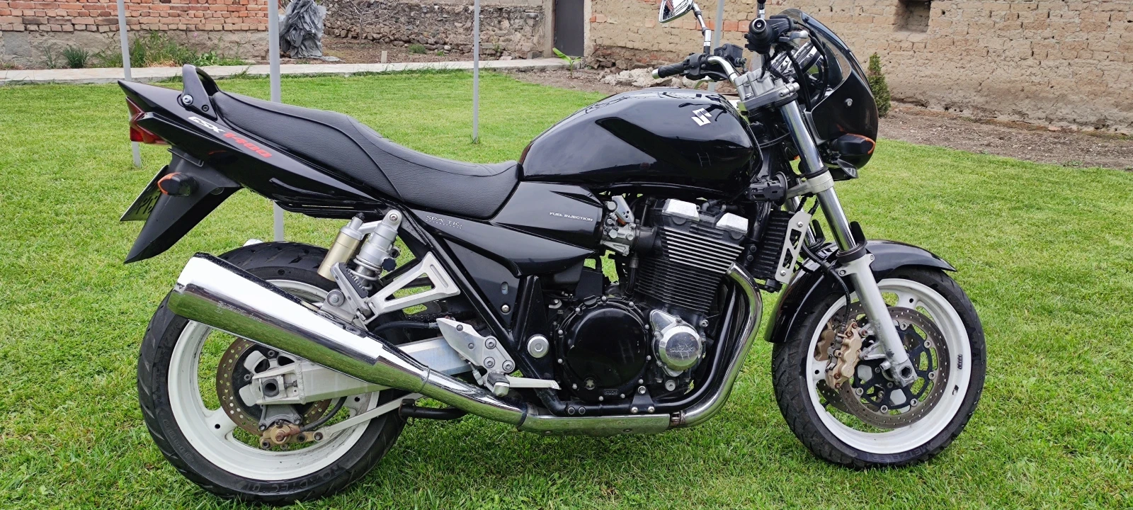 Suzuki Gsx 1400 - изображение 2