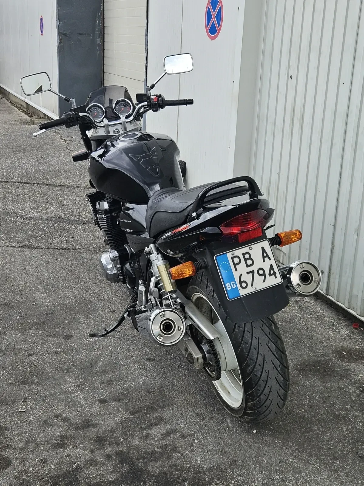 Suzuki Gsx 1400 - изображение 7