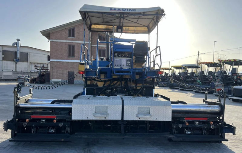 Асфалтополагаща машина Друга марка MARINI, снимка 4 - Индустриална техника - 47922272