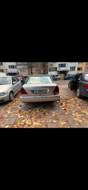 Mercedes-Benz C 180, снимка 2