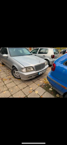 Mercedes-Benz C 180, снимка 1