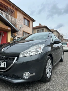 Peugeot 208 1.2i, снимка 2