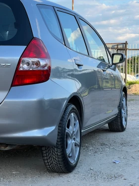 Обява за продажба на Honda Jazz 1.3i  ~5 650 лв. - изображение 8