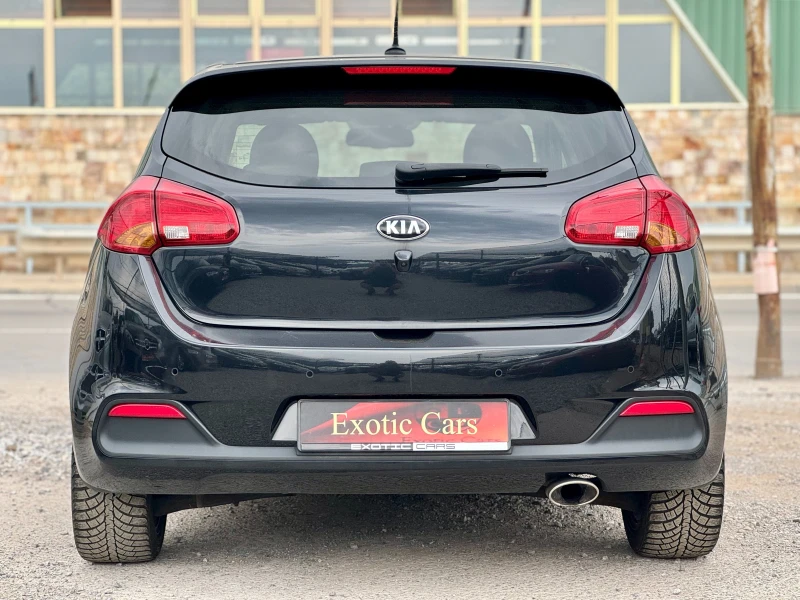 Kia Ceed 1.6 CRDi ! SWISS !, снимка 5 - Автомобили и джипове - 47186015